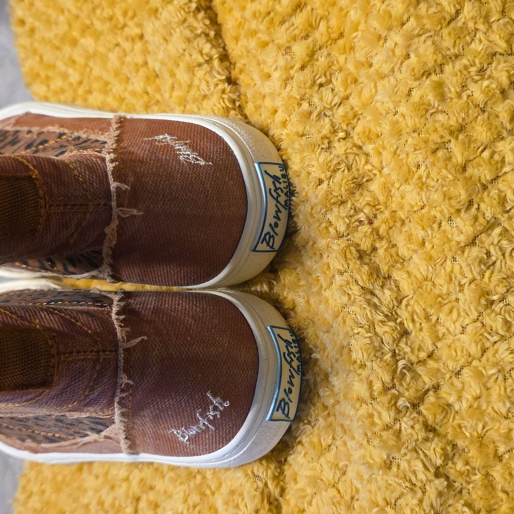 Blowfish Desert Caramel High-Top Sneakers - Picture 3 of 4